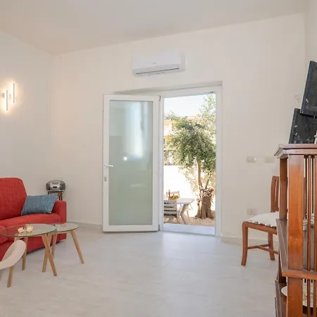 Angela House Апартаменти