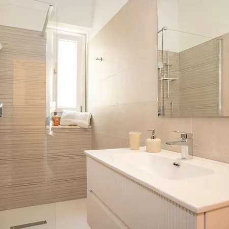 Angela House Апартаменты *